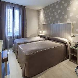 2* מלון Santa Marta